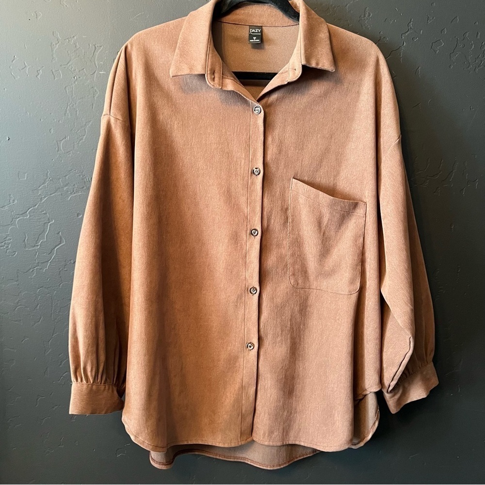 Dazy women long sleeve button shirt Size:M color:Brown